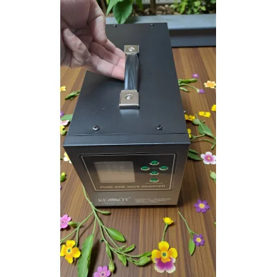 Zdroj záložní KEMOT PROsinus 1500 URZ3427-12-LFP4 1050W 12V